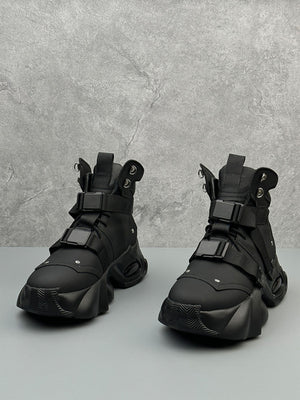 Stealth Runner-Stiefel mit Doppelriemen