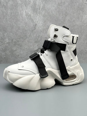 Stealth Runner-Stiefel mit Doppelriemen