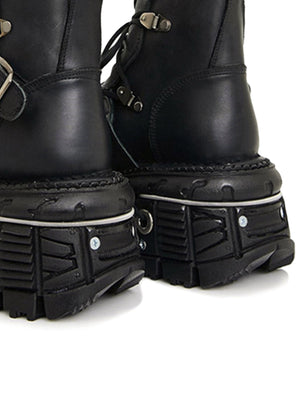 Martin-Stiefel im Retro-Punk-Stil
