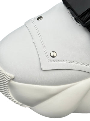 Stealth Runner-Stiefel mit Doppelriemen