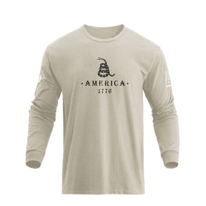 T-Shirt mit Aufschrift „Don't tread on me“ und langen Ärmeln