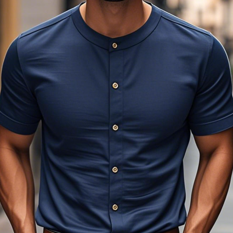 Lässiges Herrenhemd aus Baumwolle mit Rundhalsausschnitt, einreihig, Slim Fit, kurzärmelig