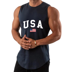 FEUCHTIGKEITSABWEISENDES TANKTOP MIT USA-FLAGGE