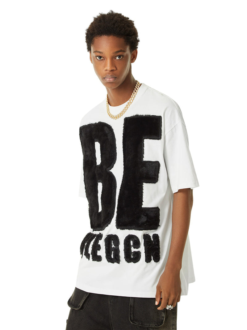 Wildleder-T-Shirt mit aufgestickten Buchstaben „Street Rap“ 