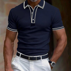 Lässiges Poloshirt für Herren mit Revers und schmaler Passform, kurzärmelig