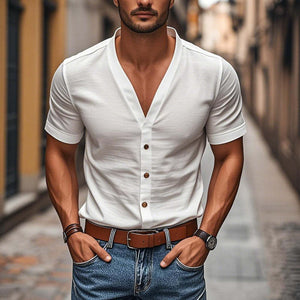 Lässiges Herrenhemd aus Baumwolle mit V-Ausschnitt, einreihig, Slim Fit, kurzärmelig