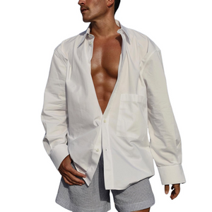 Herrenhemd mit einfarbigem Revers und Taillentasche, langärmlig