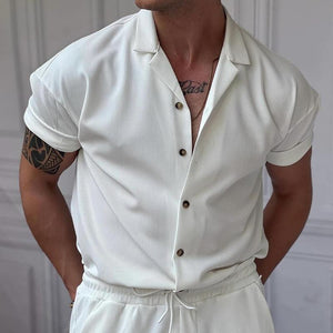 Einfarbig gestreiftes Revershemd für Herren