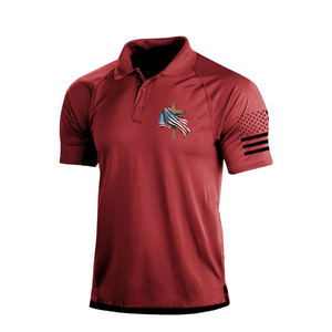 STILVOLLES POLOSHIRT MIT RAGLAN-GRAFIK UND USA-FLAGGE