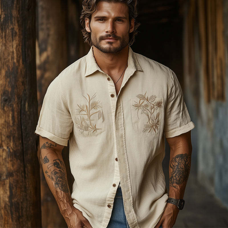 Lässiges Herrenhemd aus Tencel mit Vintage-Stickerei in Khaki