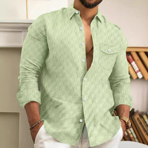 Herrenhemd mit einfarbigem Karomuster und Brusttasche sowie Revers und langen Ärmeln