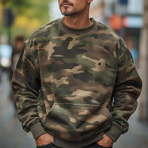 Herren-Sweatshirt mit Rundhalsausschnitt und Camouflage-Print