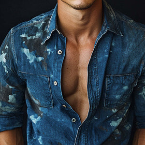 Dunkelblaues Denim-Shirt mit Aufdruck für Herren im Frühling und Herbst