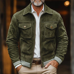 Herren Freizeitjacke aus Wildleder mit gestreiftem Besatz, Revers und Brusttasche