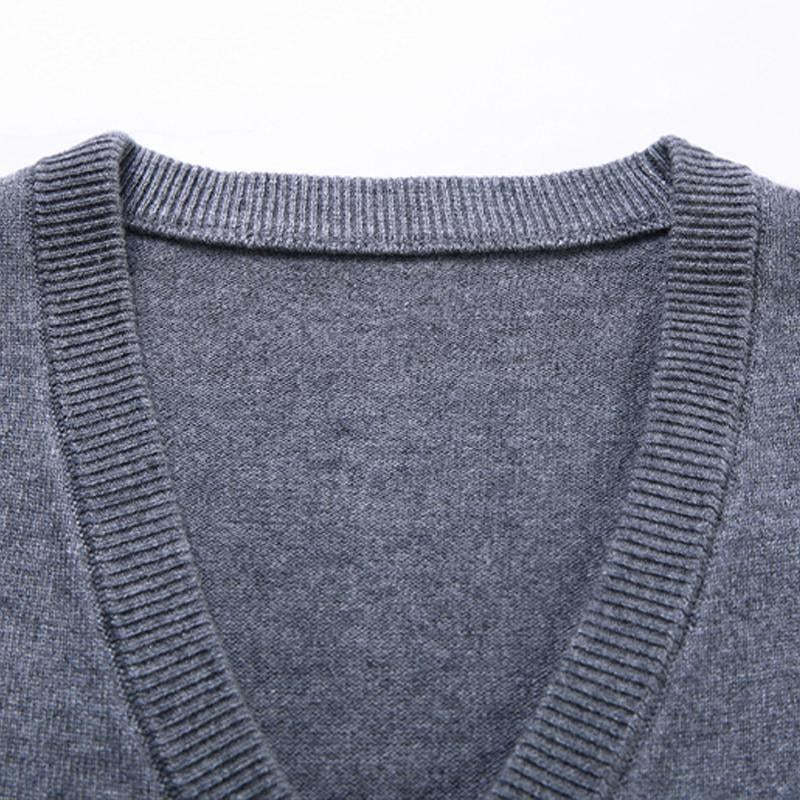 Lässige, einfarbige Strickjacke für Herren