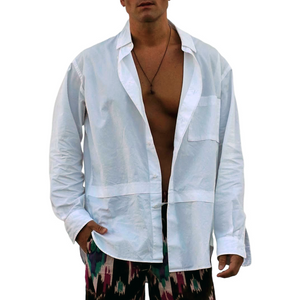 Herrenhemd mit einfarbigem Revers und Brusttasche, langärmlig