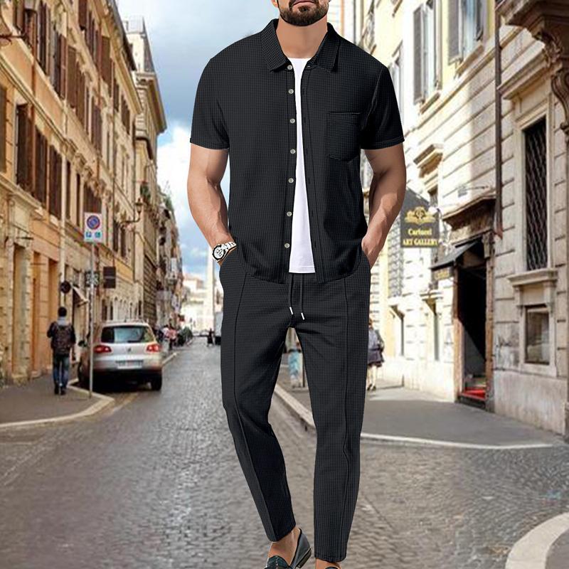 Herren-Set aus kurzärmligem Hemd und Hose mit Waffelmuster in Volltonfarbe