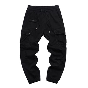 CARGOHOSE AUS FLEECE MIT TASCHEN