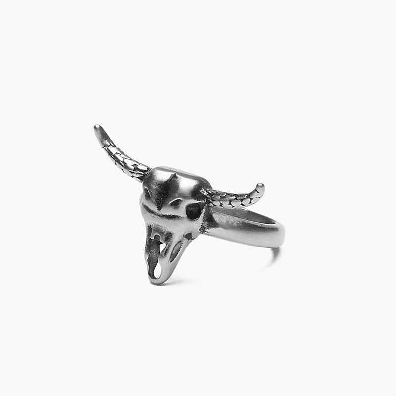 RETRO COW SKULL RING