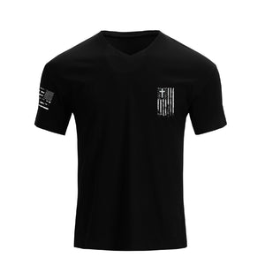 WASSERDICHTES T-SHIRT MIT V-AUSSCHNITT UND GRAFIK