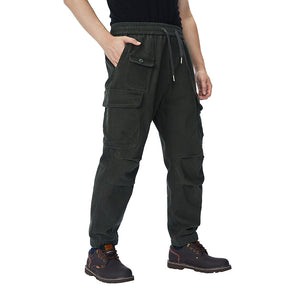 CARGOHOSE AUS FLEECE MIT TASCHEN