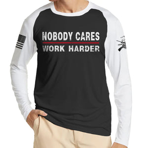 NOBODY CARES WORK HARDER Langarm-T-Shirt aus 100 % Baumwolle mit Raglan-Grafik